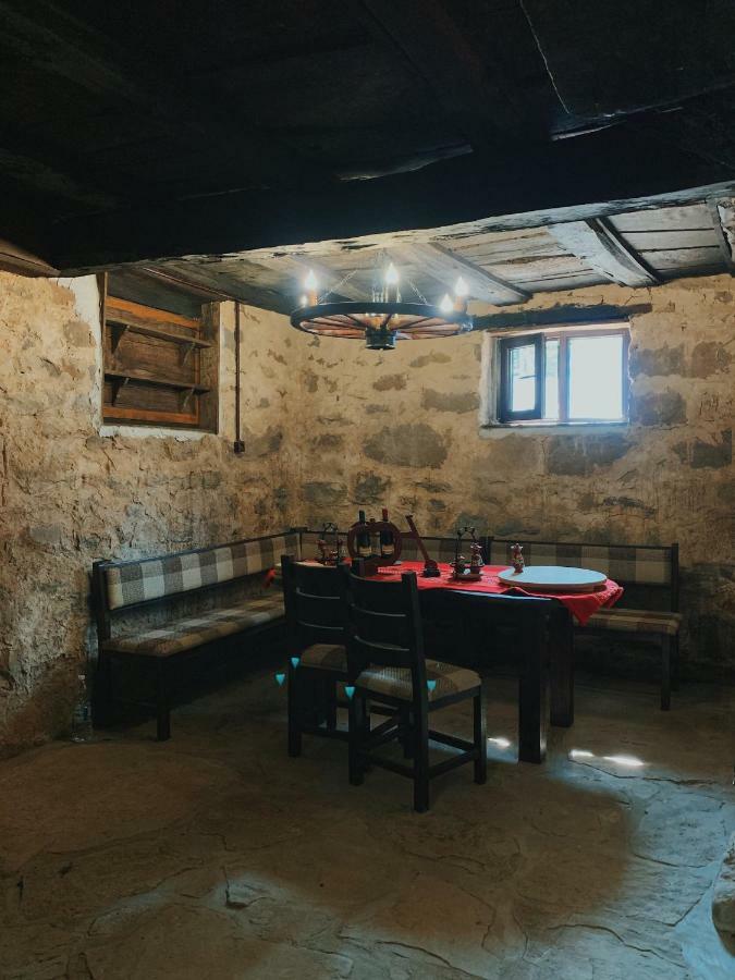 Карамановите Къщи Apriltsi  Dış mekan fotoğraf